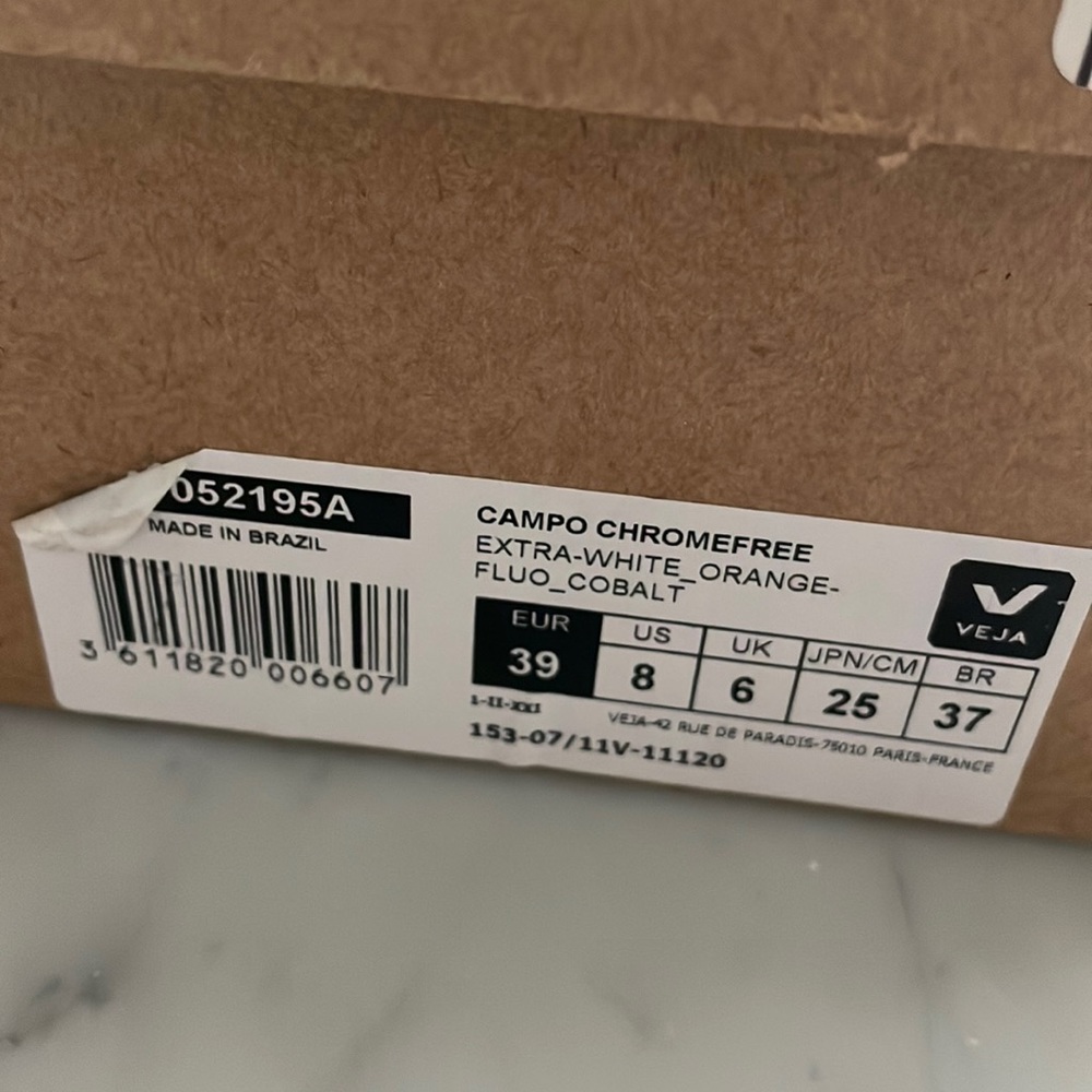 Brand new in box Veja Campo Sneakers. Euro size 39. US size 8. Retail $165.